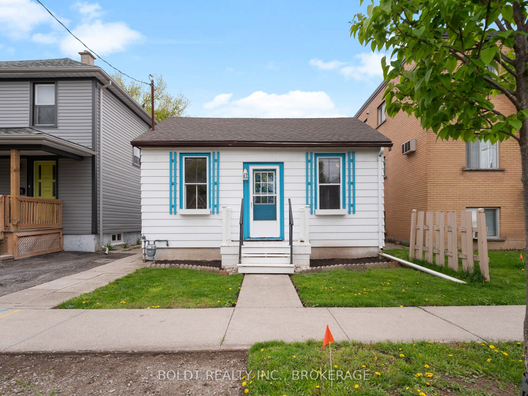 78 Maple Street, St. Catharines, ON L2R 2B2