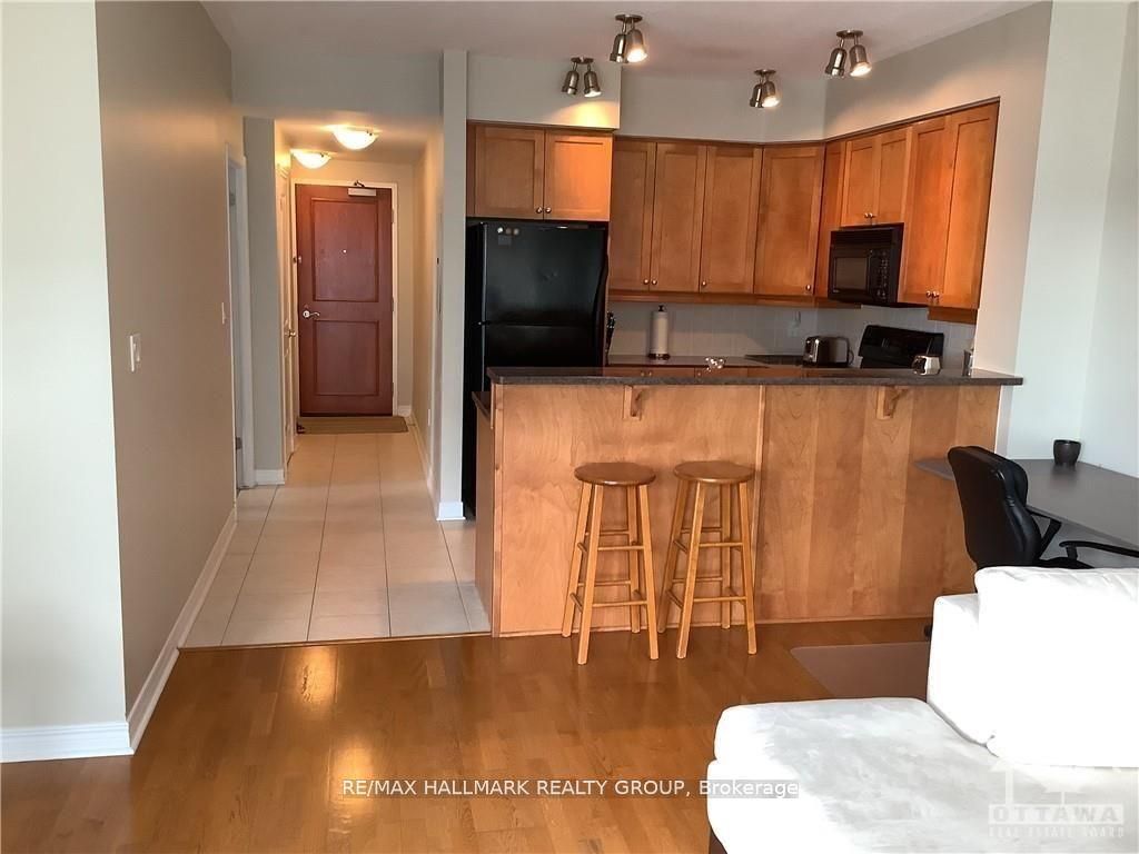 570 Laurier Avenue W 1601, Ottawa Centre, ON K1R 1C8 photo 5