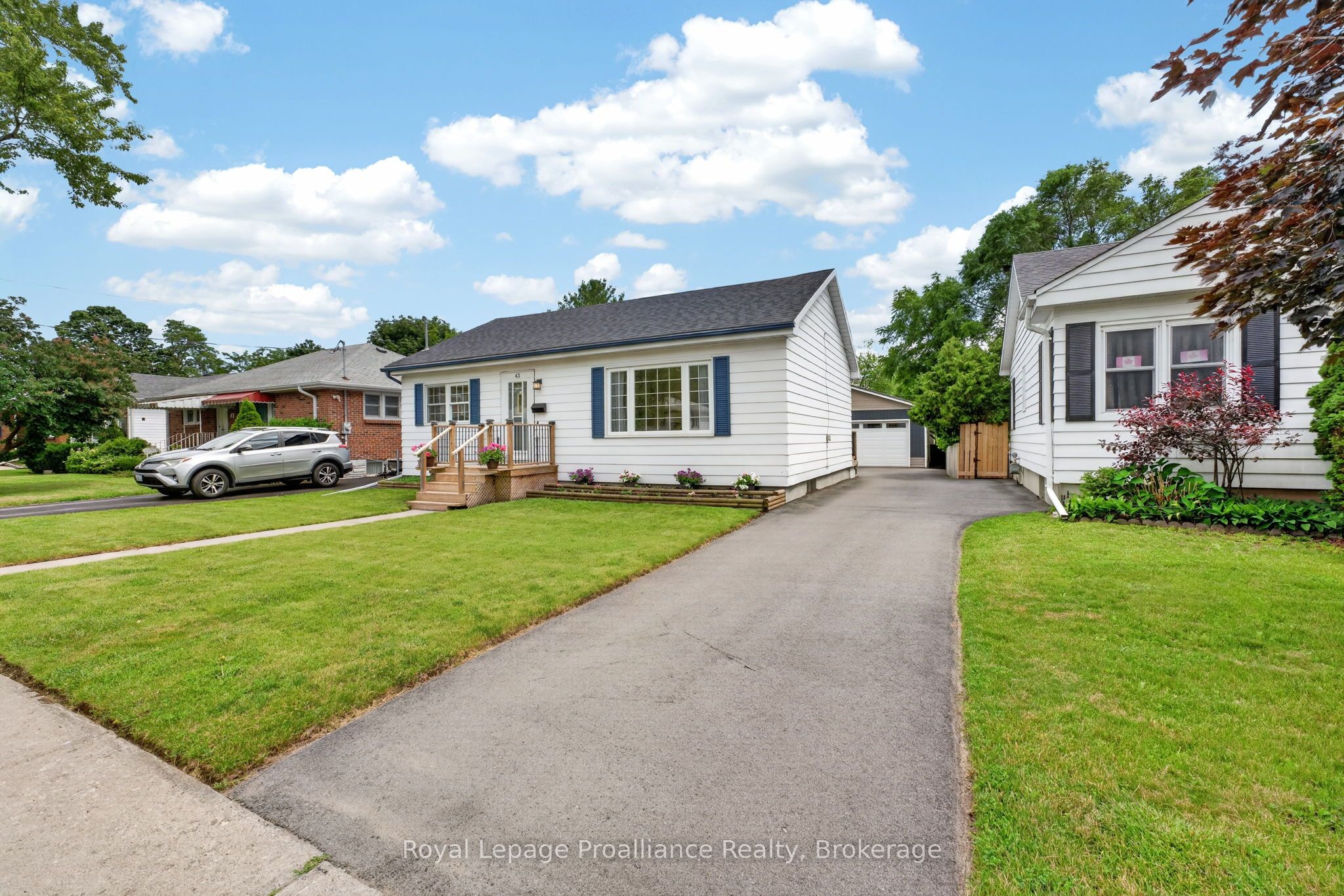 43 Hastings Drive, Belleville, ON K8N 1J4 photo 2