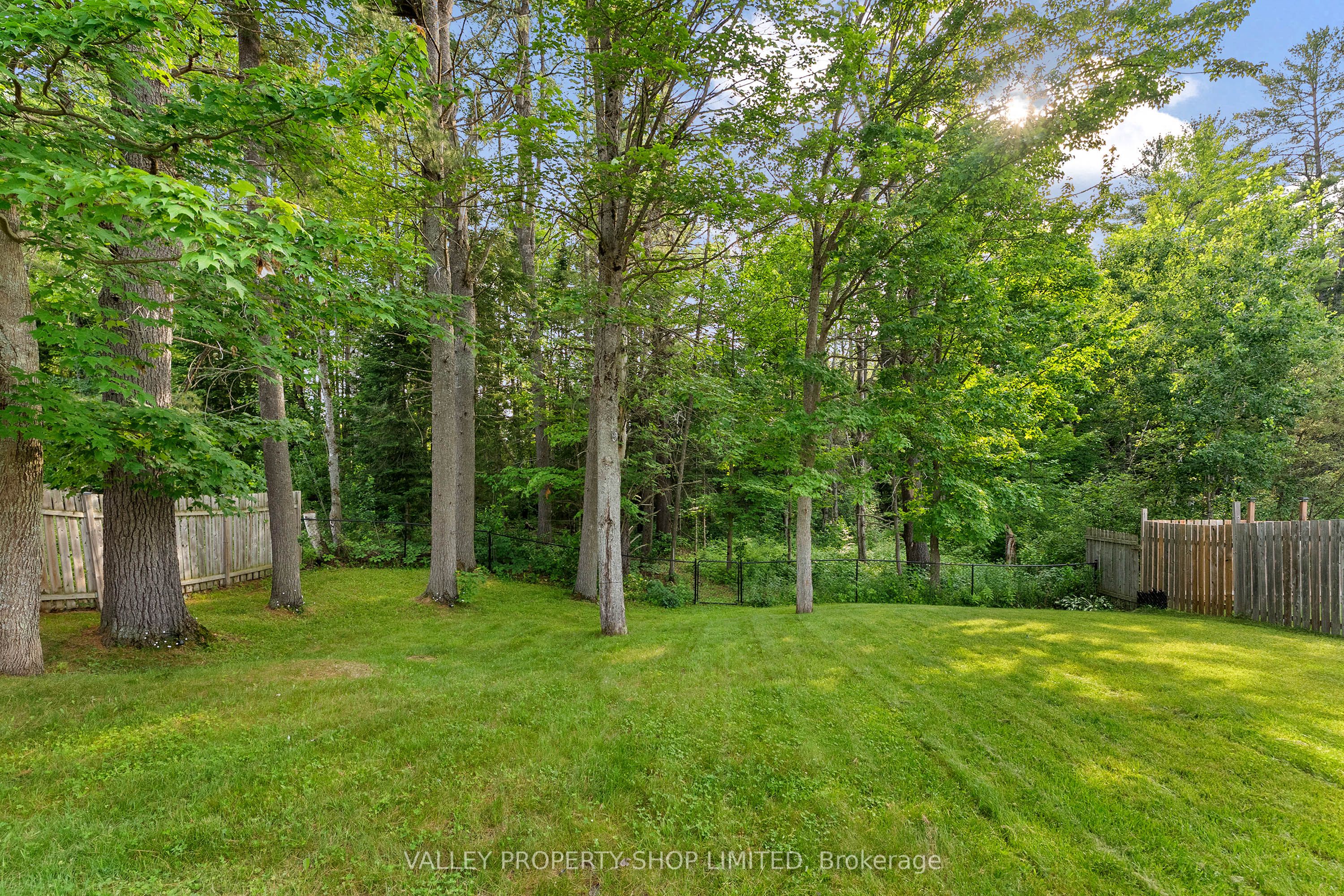 16 Bob Seguin Drive, Laurentian Hills, ON K0J 1J0 photo 4