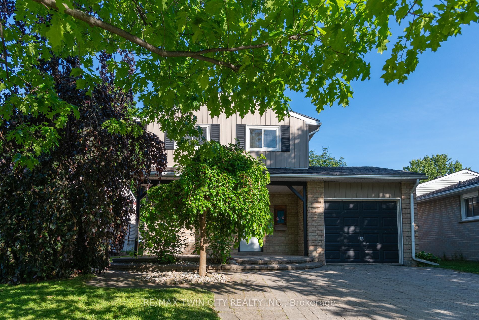 162 Parkside Drive E, Centre Wellington, ON N1M 3E8 photo 5