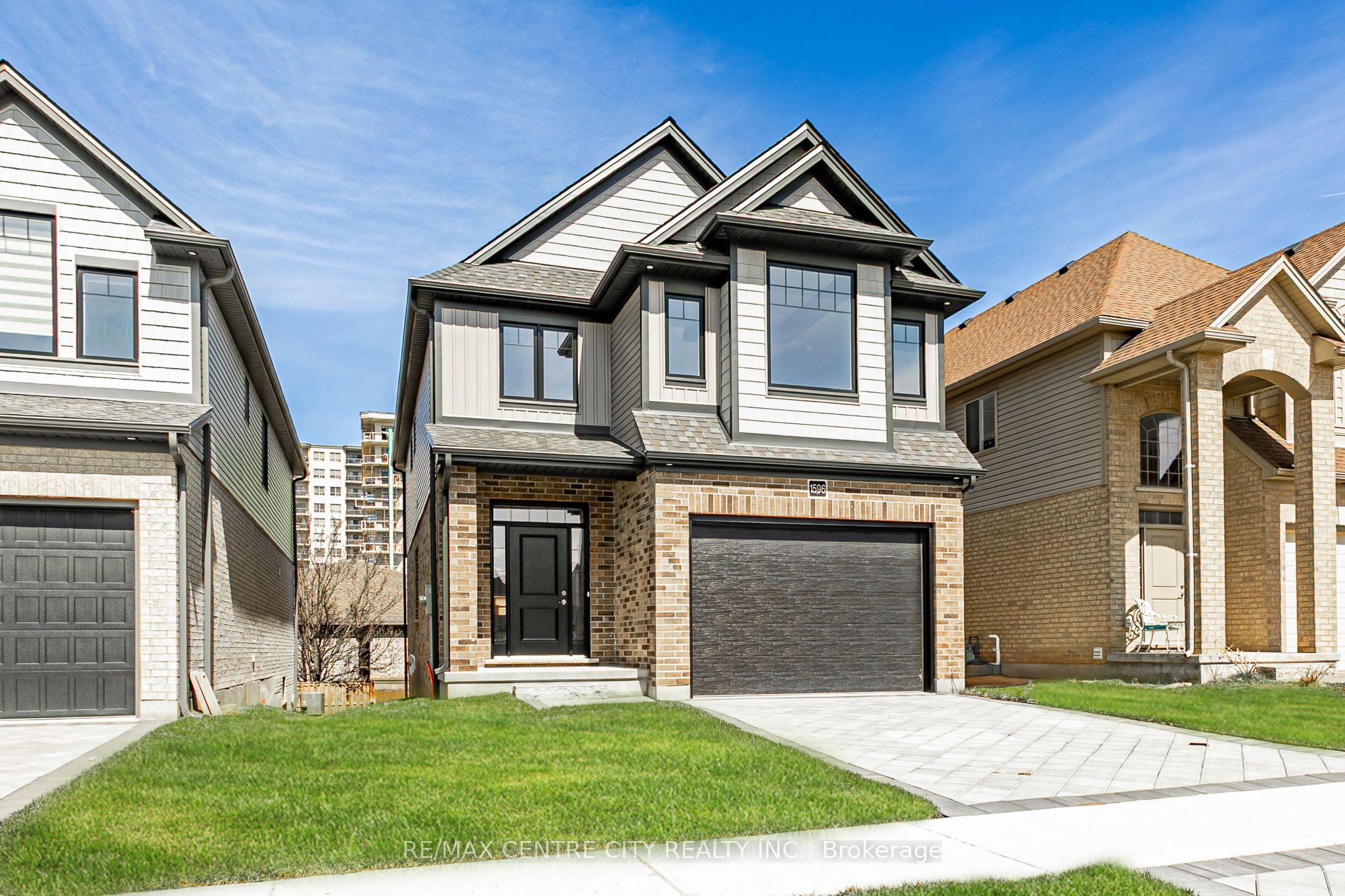 1596 Noah Bend, London North, ON N6G 5S1 photo 2