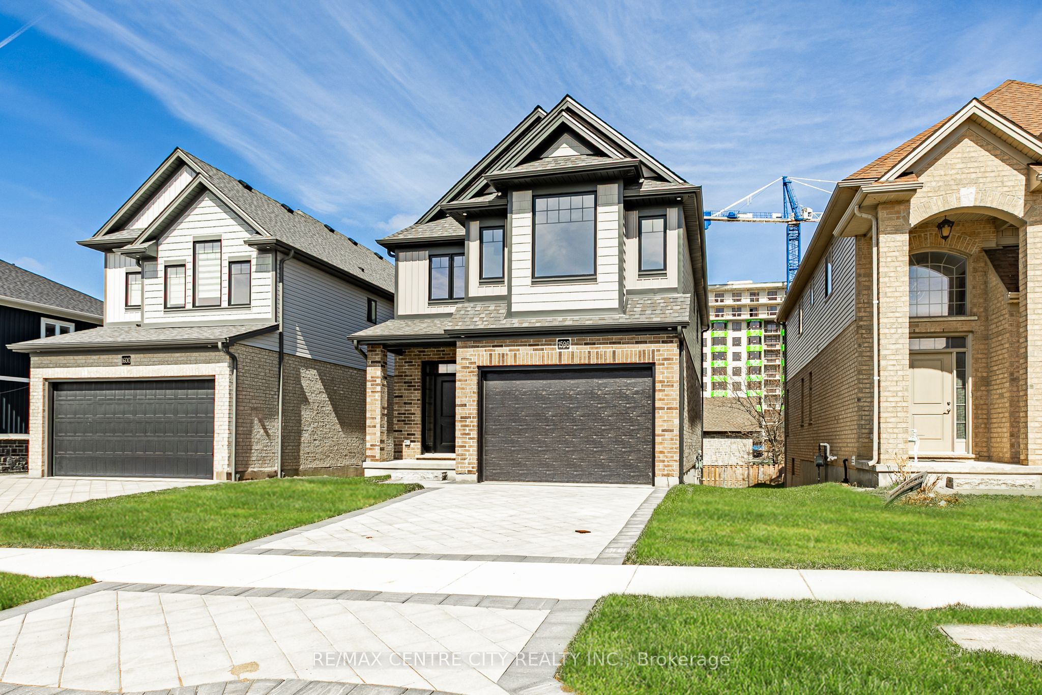 1596 Noah Bend, London North, ON N6G 5S1 photo 4