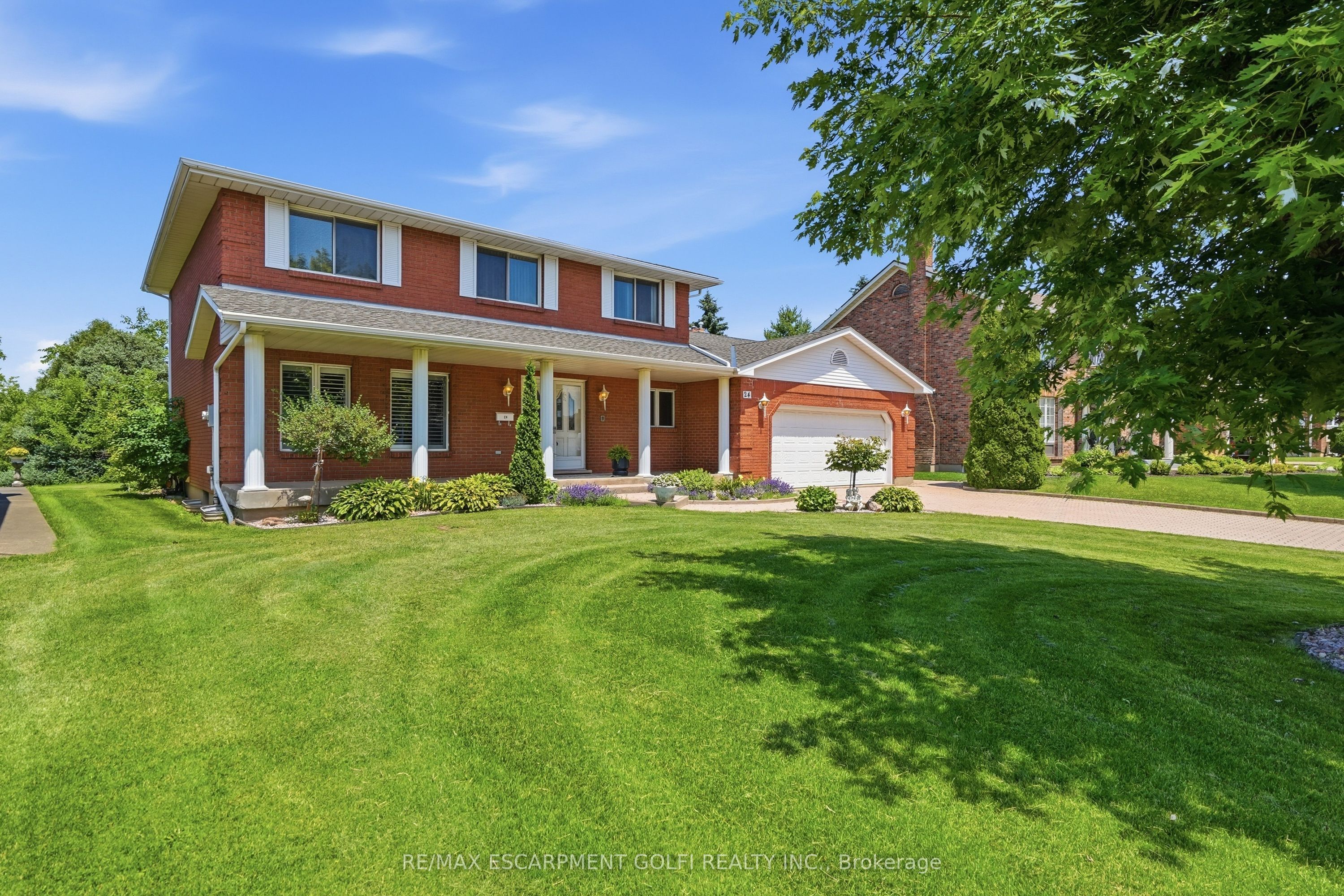 24 Renfrew Drive, Thorold, ON L2V 4E7 photo 4