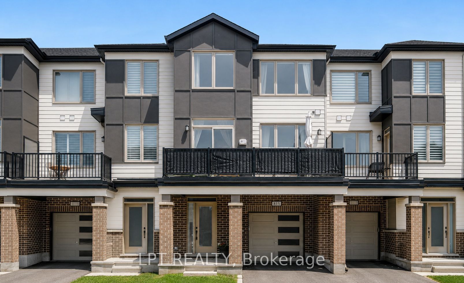 815 Kiniw Private, Manor Park - Cardinal Glen and Area, ON K1K 4Z4