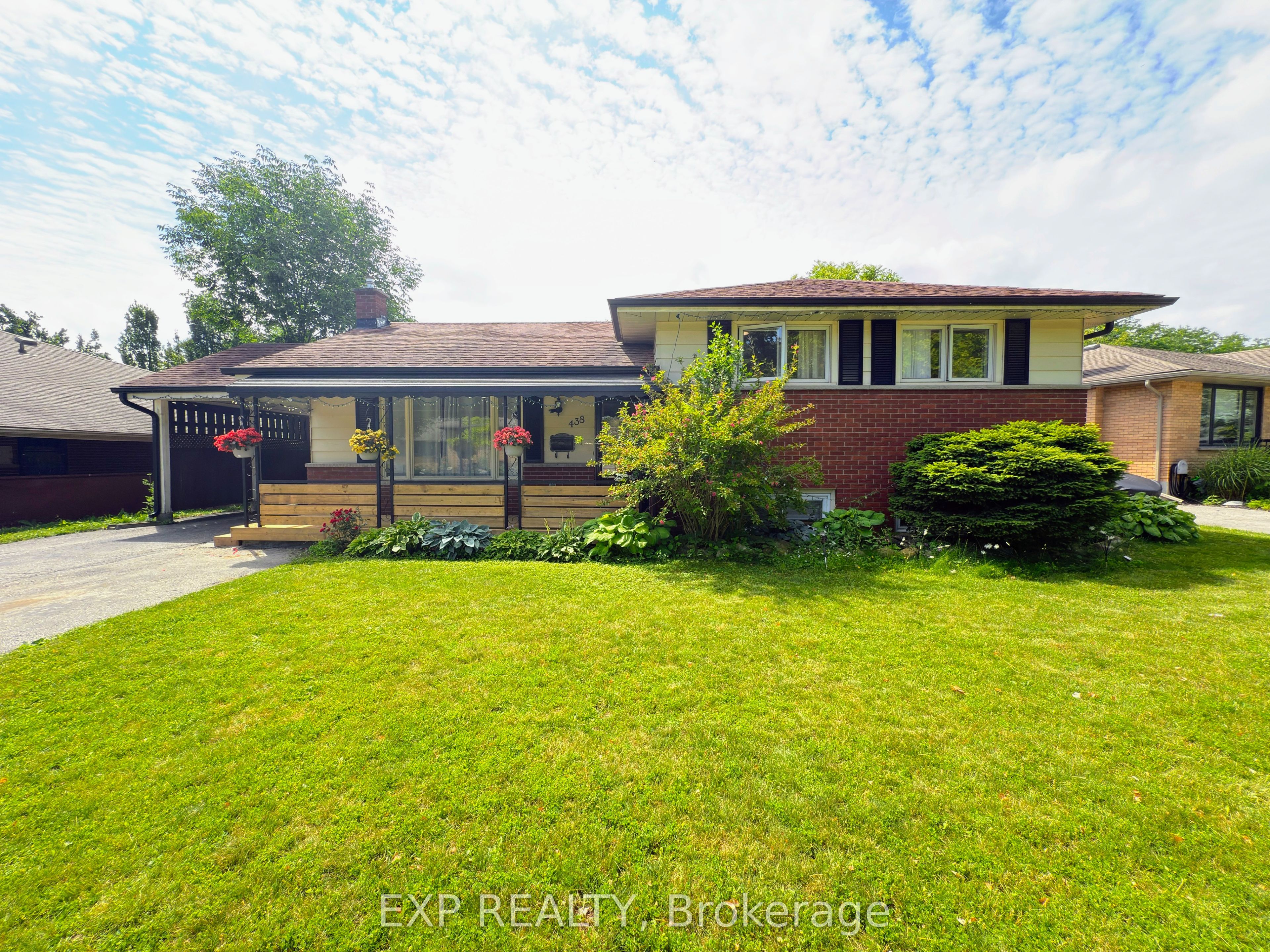 438 Magnolia Crescent, London East, ON N5Y 4S9