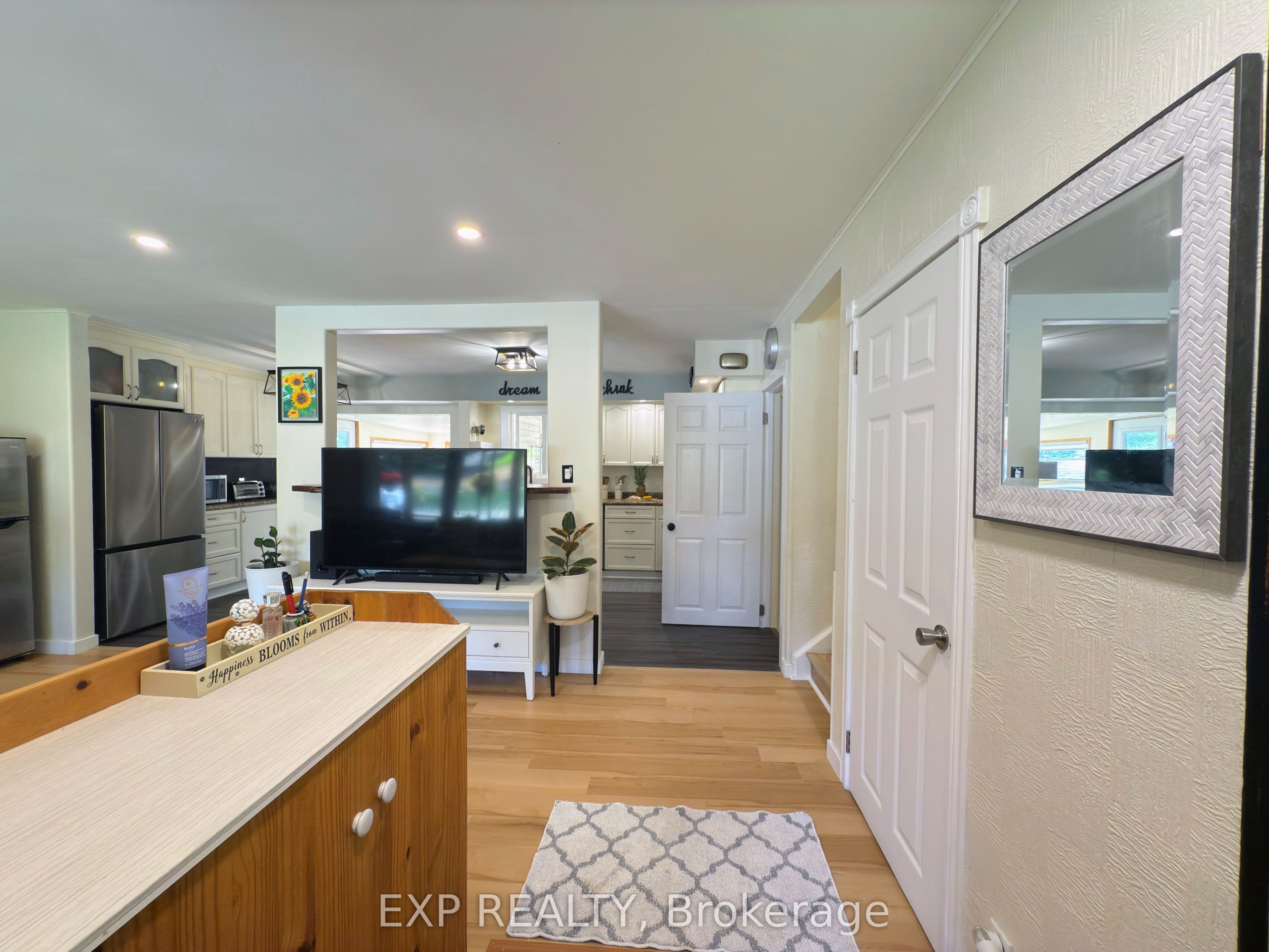438 Magnolia Crescent, London East, ON N5Y 4S9 photo 4