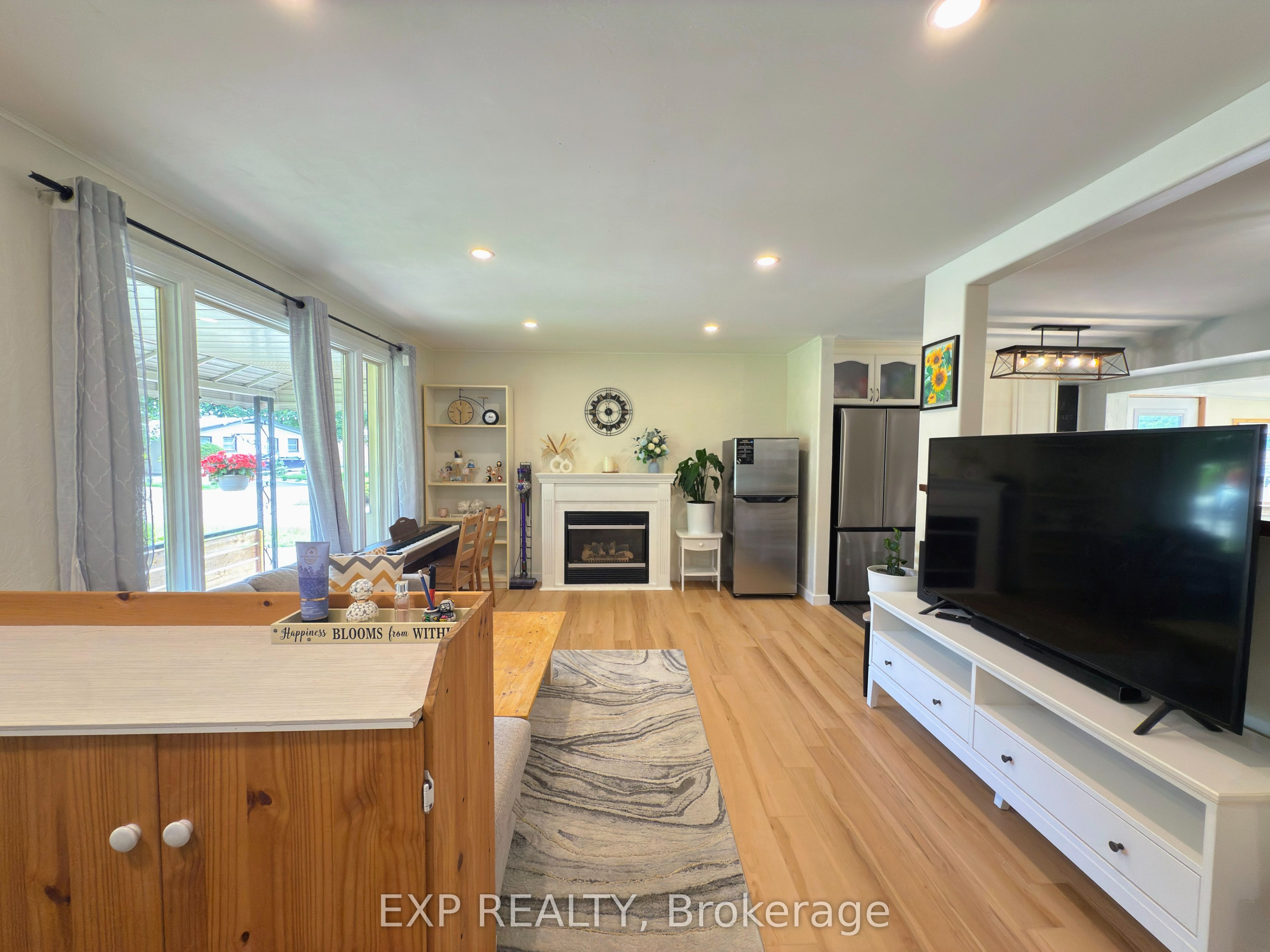 438 Magnolia Crescent, London East, ON N5Y 4S9 photo 5