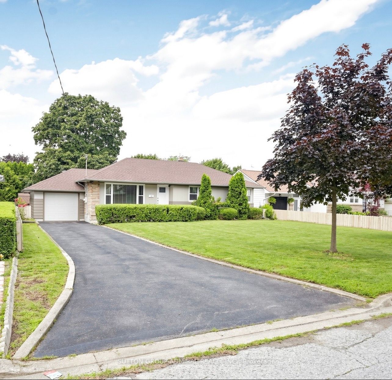 27 PATRICIA Drive, St. Catharines, ON L2M 4P2