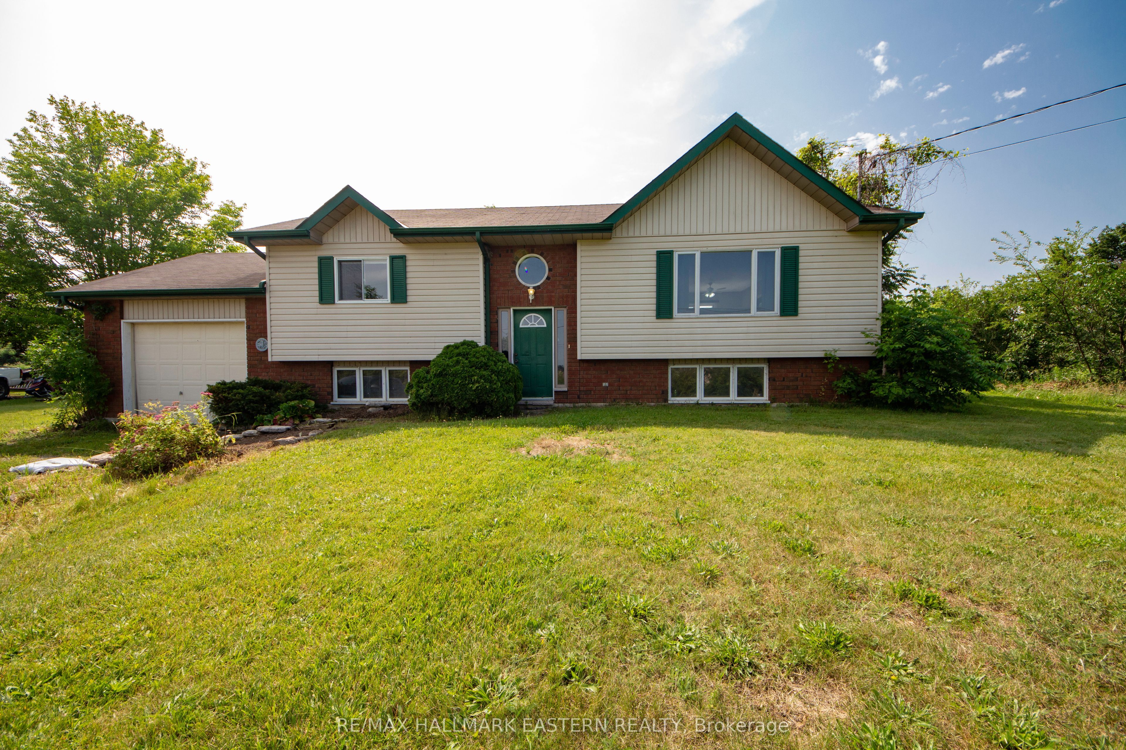 945 Highland Road, Selwyn, ON K0L 1H0