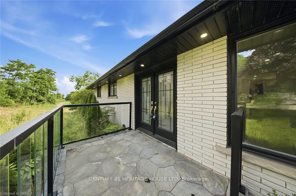 360 Bishopsgate Road, Brant, ON N3T 5L7 photo 3