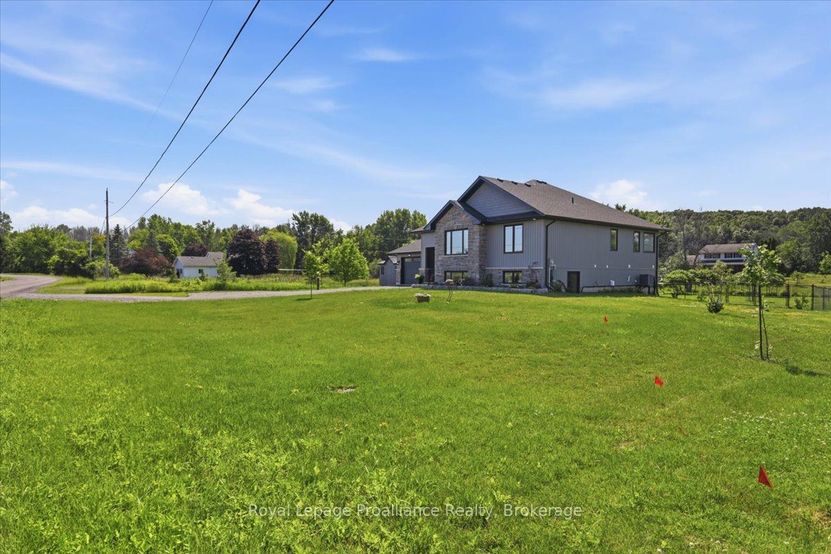 564 Willett Road, Belleville, ON K0K 2Y0 photo 5