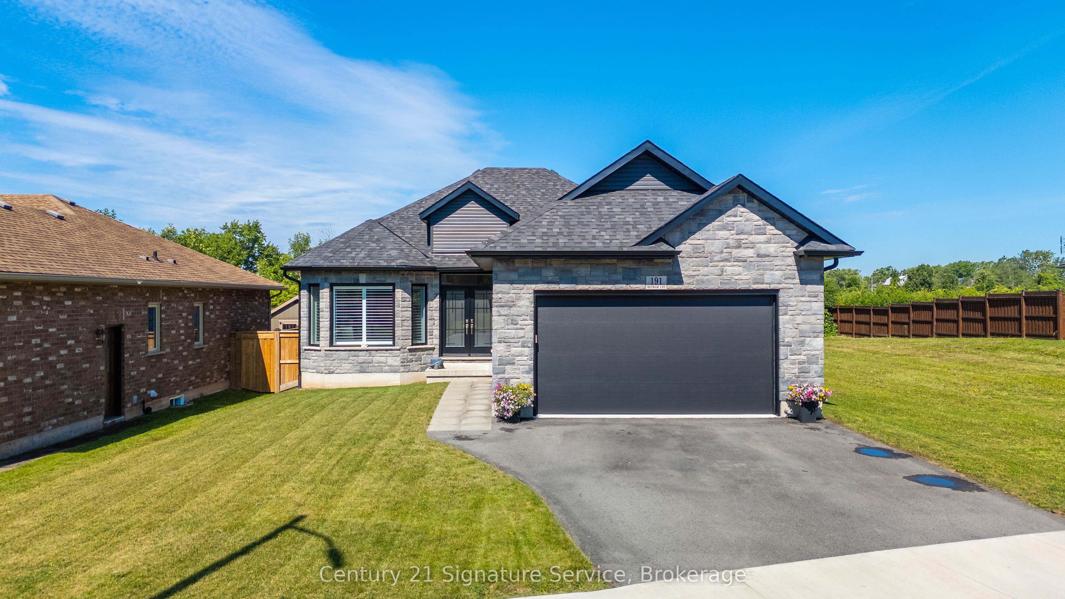 191 Hetram Court, Fort Erie, ON L0S 1B0 photo 2