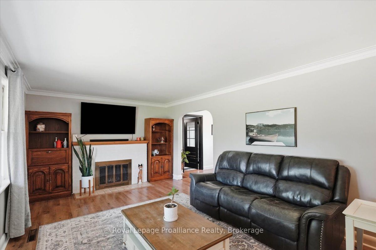 3798 Highway 37, Belleville, ON K0K 2Y0 photo 4