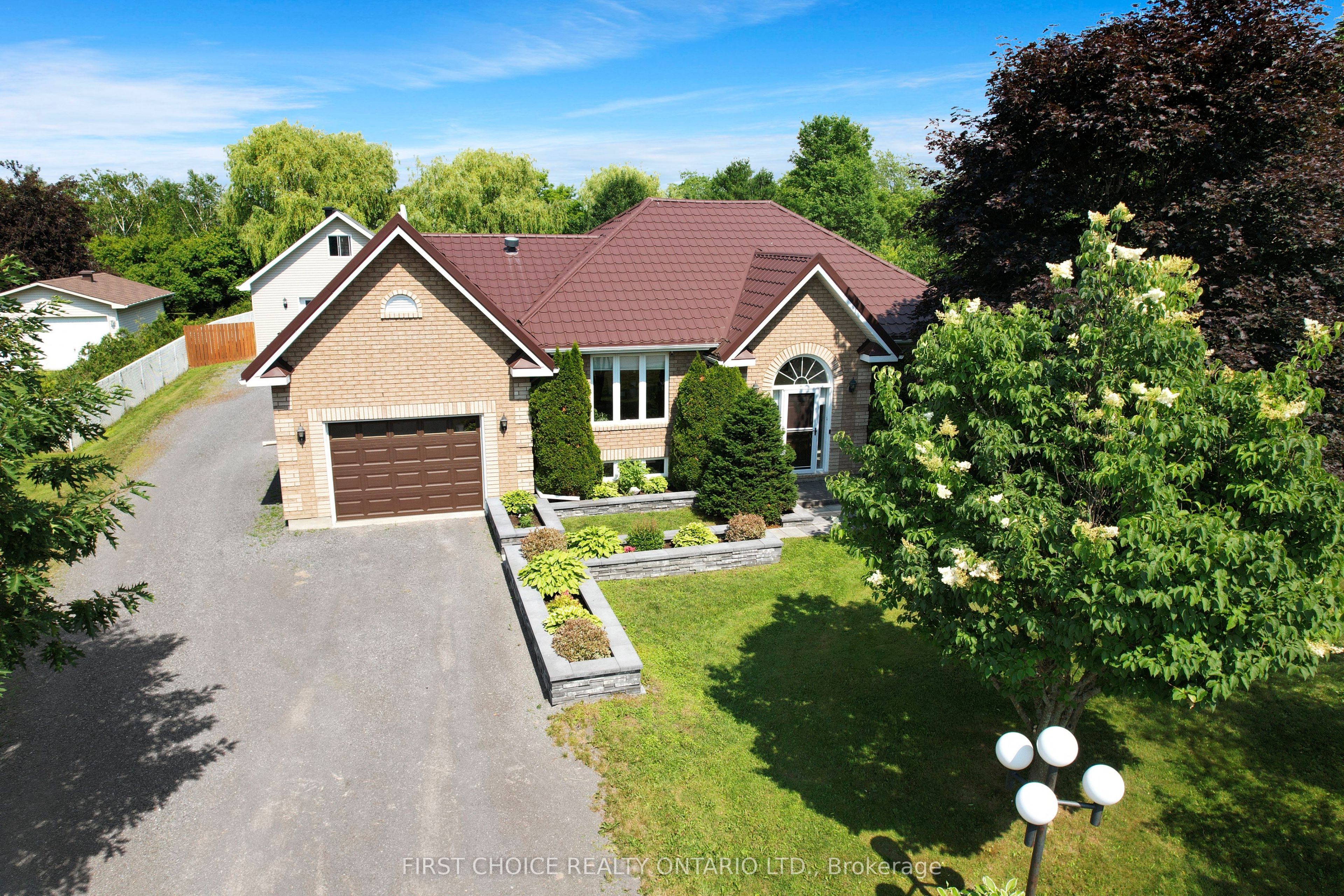 5857 Trudeau Avenue, Orleans - Cumberland and Area, ON K0A 3H0 photo 3