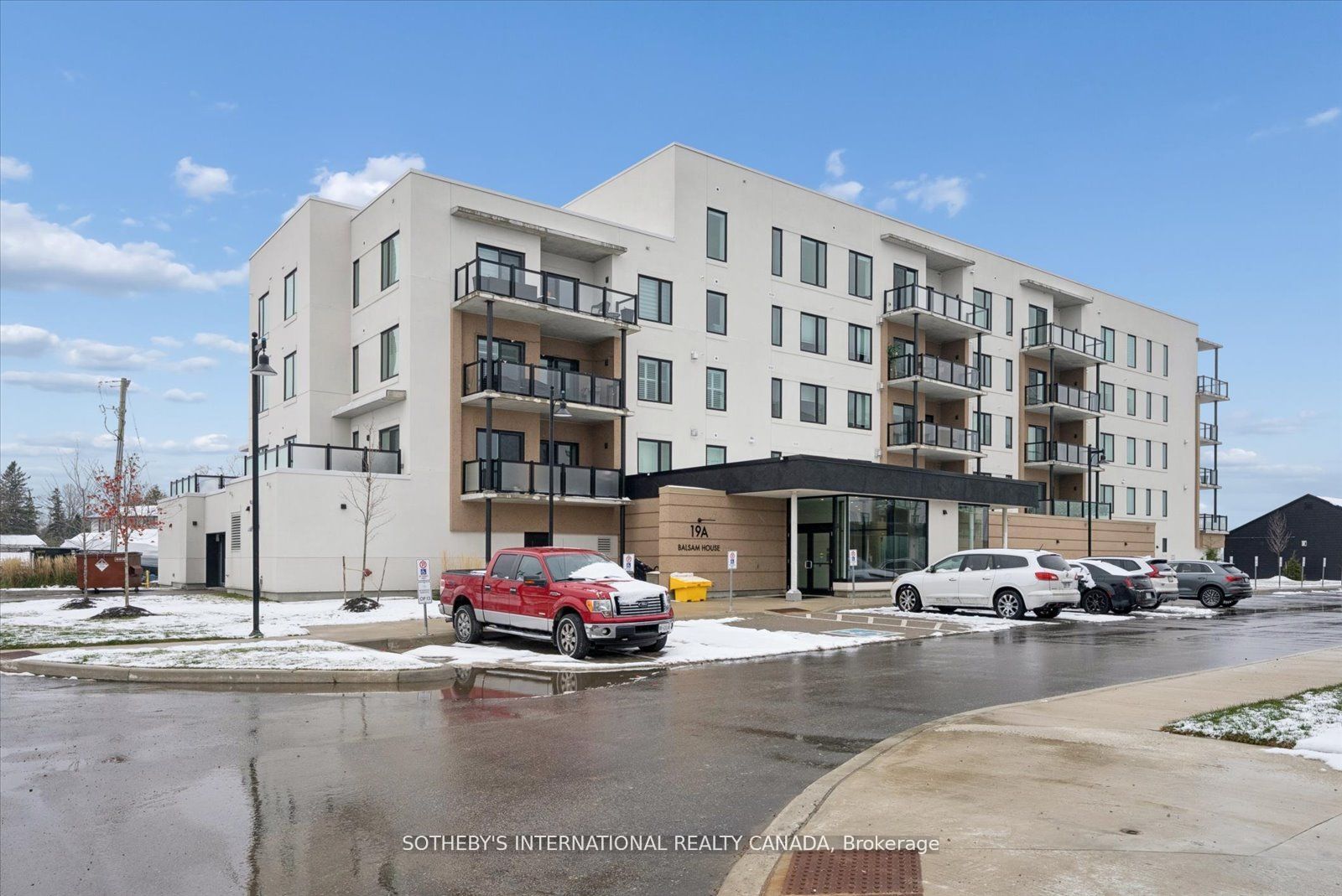 19A West Street N Penthouse 1, Kawartha Lakes, ON K0M 1N0 photo 2