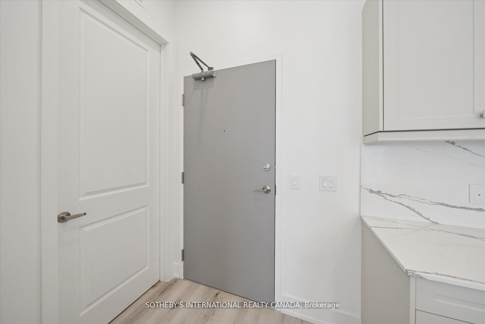 19A West Street N Penthouse 1, Kawartha Lakes, ON K0M 1N0 photo 5