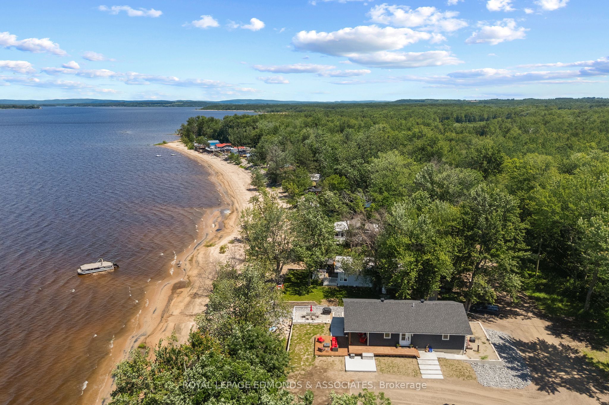 63 Greatview Trail, Whitewater Region, ON K8A 6W2 photo 2