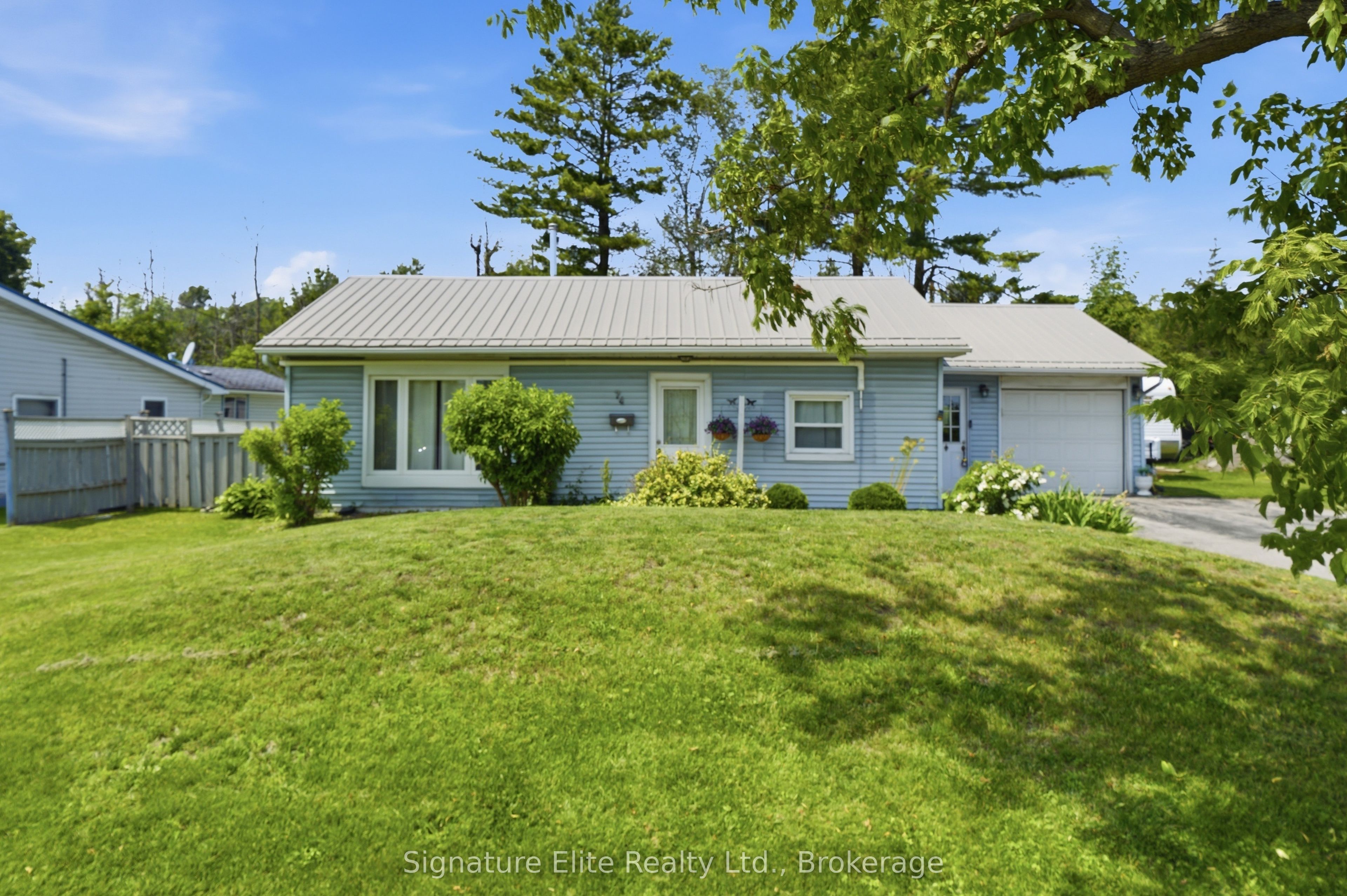 74 Highway 33, Quinte West, ON K8V 5P6