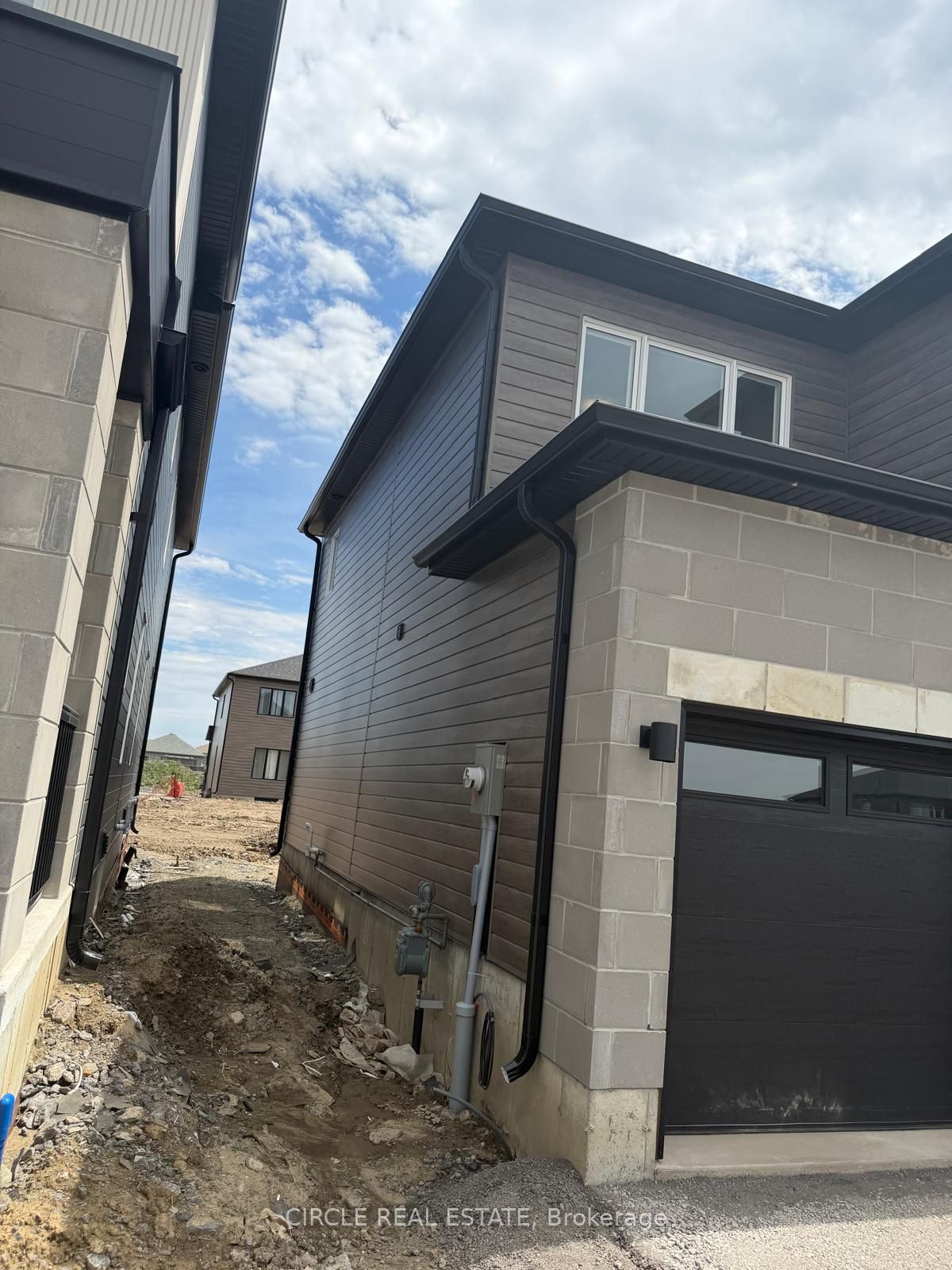 64 Creighton Drive, Loyalist, ON K0H 2H0 photo 4