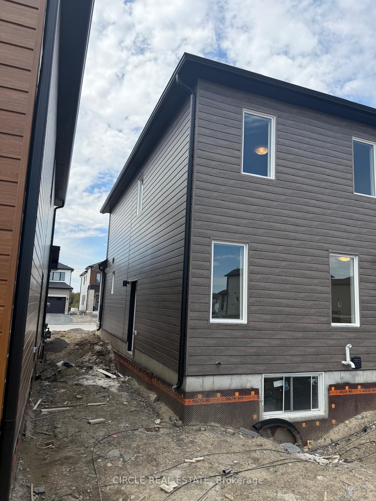 64 Creighton Drive, Loyalist, ON K0H 2H0 photo 5