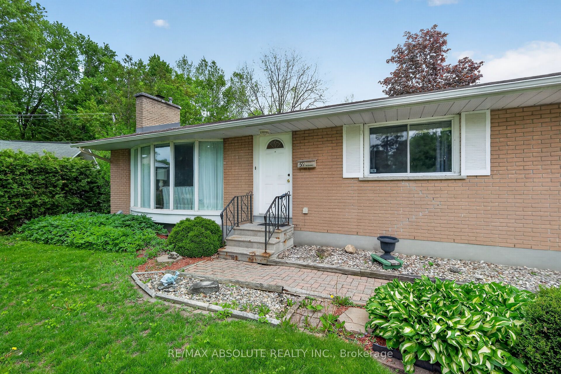 59 Evergreen Drive, Bells Corners and South to Fallowfield, ON K2H 6C5 photo 3
