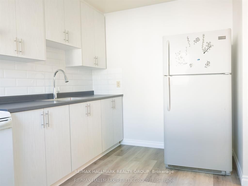 2624 Pimlico Crescent 122, Blossom Park - Airport and Area, ON K1T 2A8 photo 5
