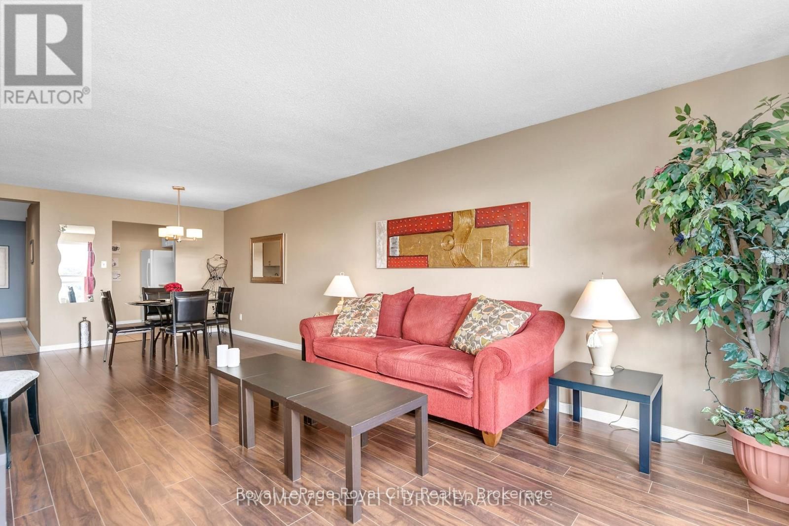 358 Waterloo Avenue 906, Guelph, ON N1H 7Y3 photo 4