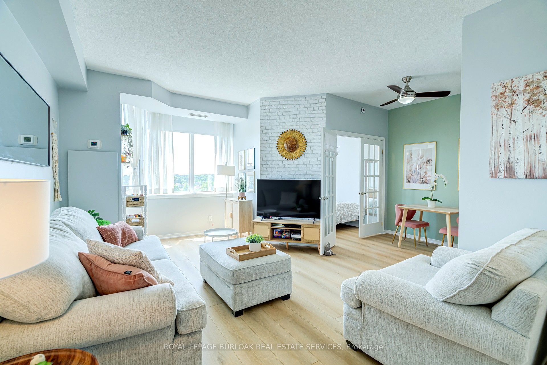 200 Limeridge Road W 804, Hamilton, ON L9C 7M7 photo 2
