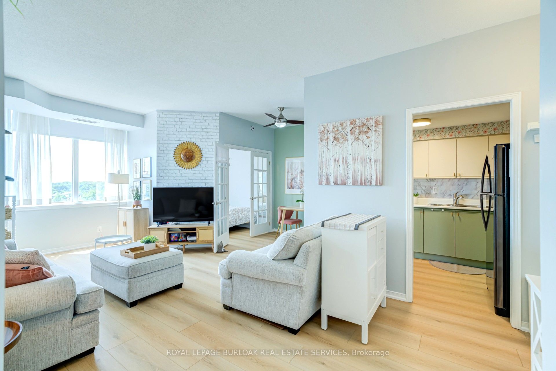200 Limeridge Road W 804, Hamilton, ON L9C 7M7 photo 3