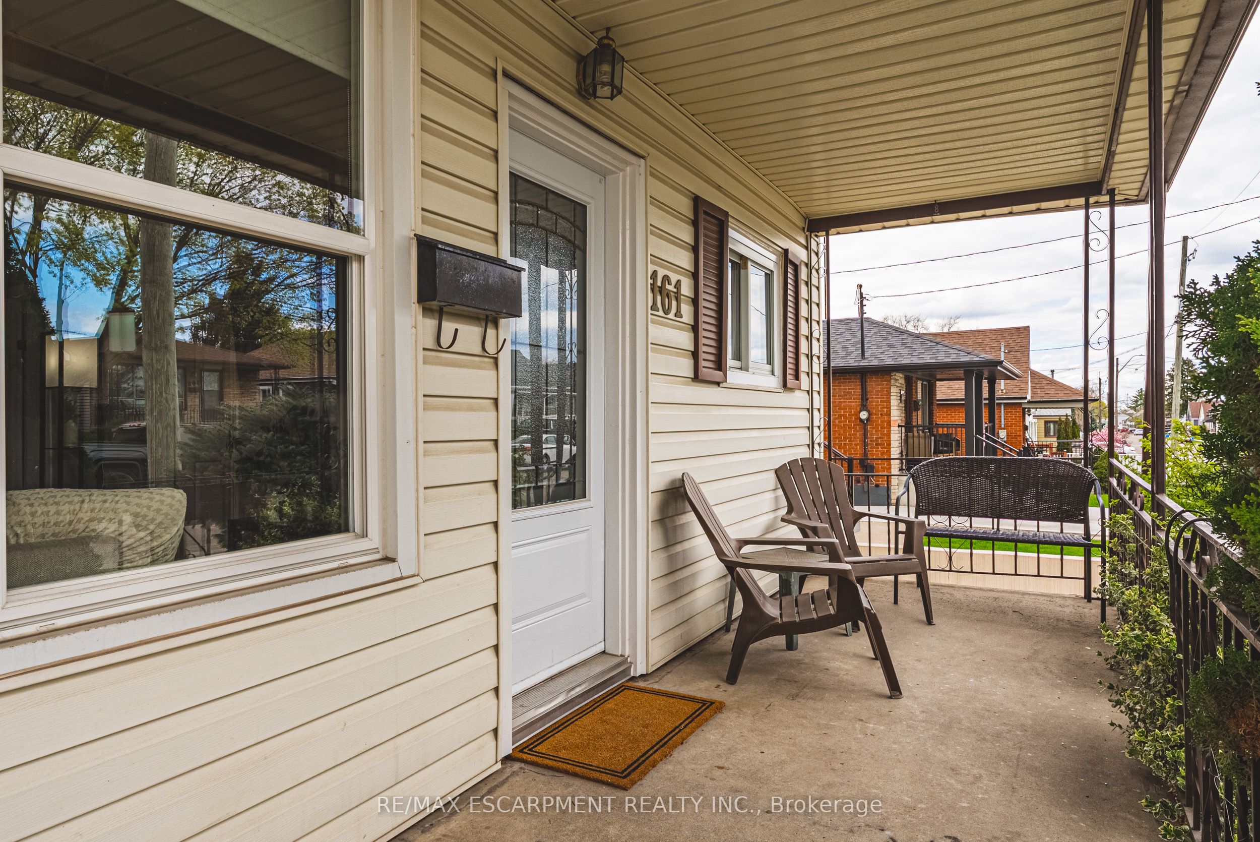 161 Ivon Avenue, Hamilton, ON L8H 5S7 photo 4