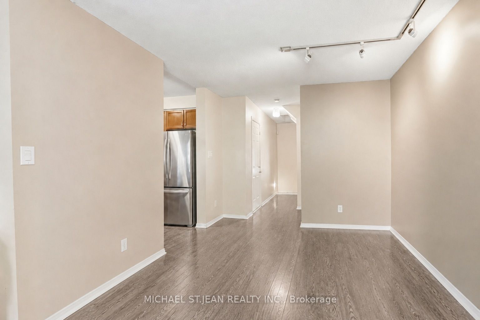 565 Rymal Road E 2, Hamilton, ON L8W 3Y2 photo 5