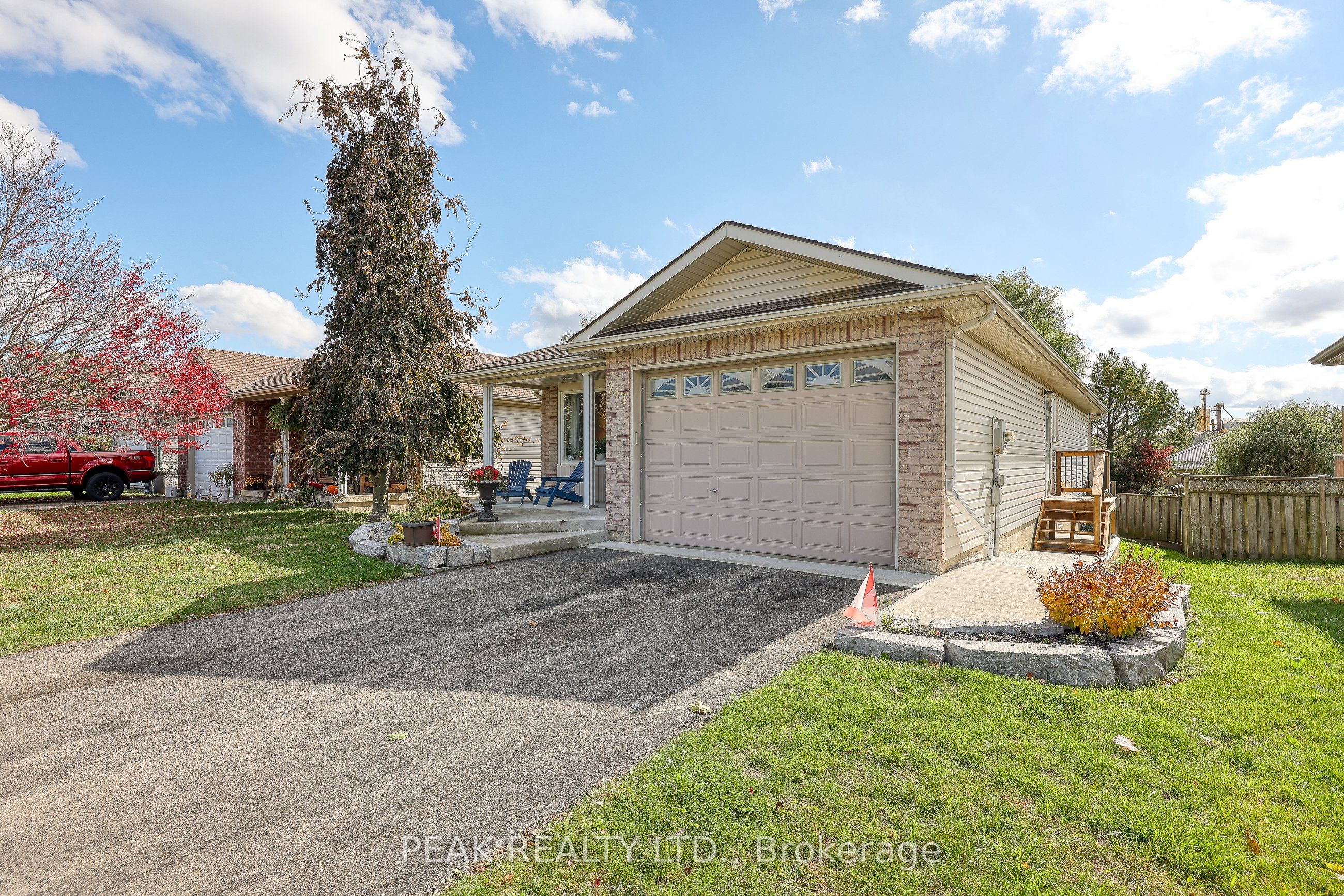 217 North Street E, Tillsonburg, ON N4G 1B8 photo 3