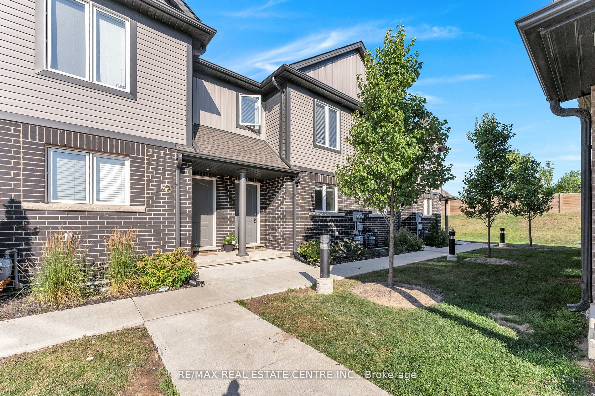 7768 ASCOT Circle 59, Niagara Falls, ON L2H 3P9 photo 2