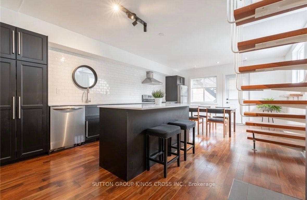179 John Street S Upper, Hamilton, ON L8N 2C5