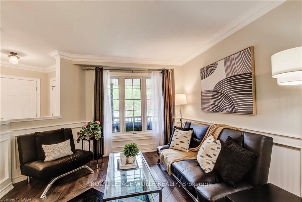 182 Kerwood Drive, Cambridge, ON N3C 4H7 photo 4