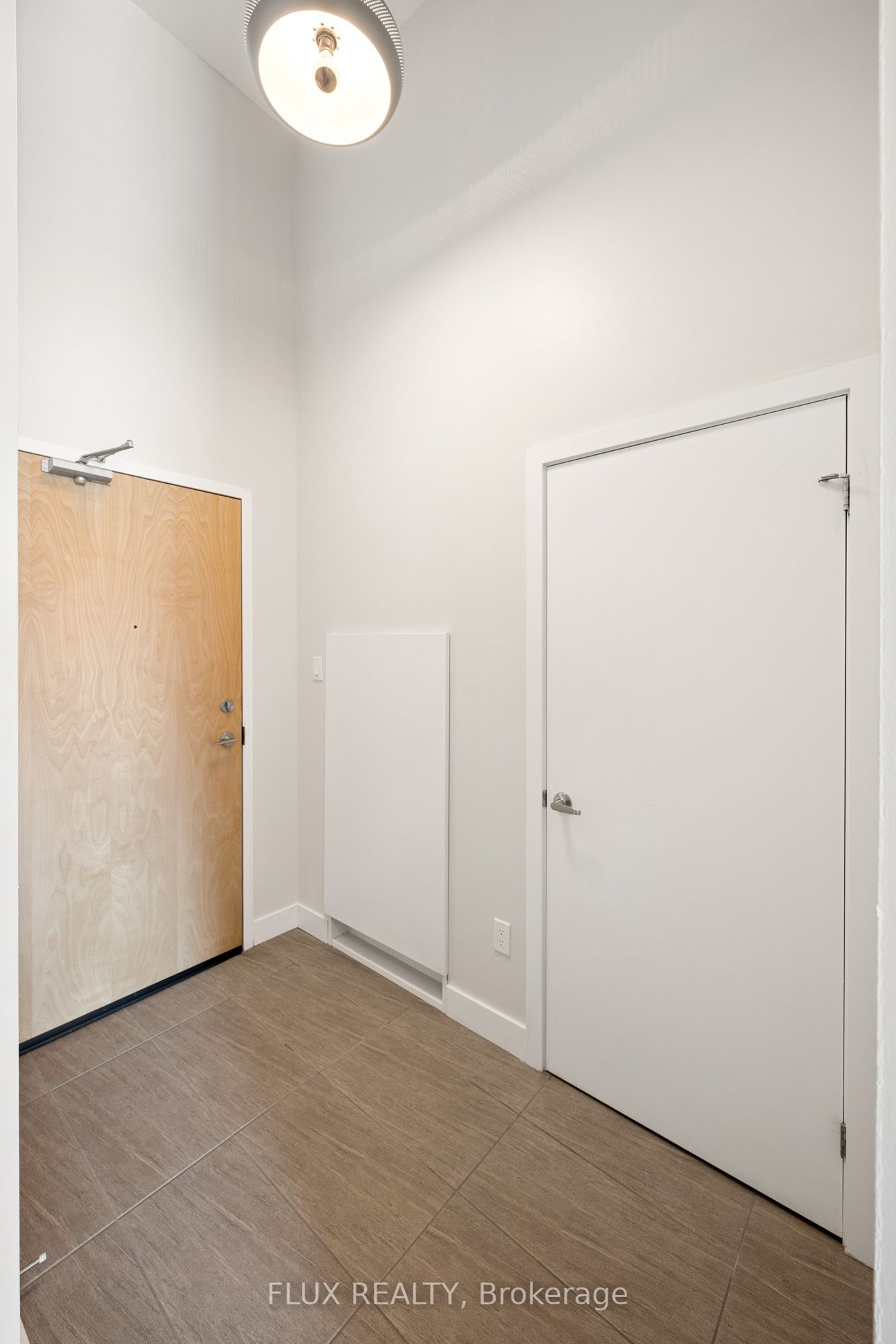 100 Garment Street 201, Kitchener, ON N2G 0C3 photo 3