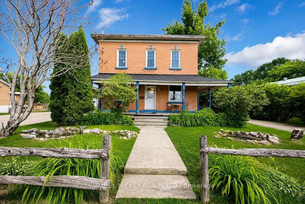 20 Main Street, Laurentian Hills, ON K0J 1J0