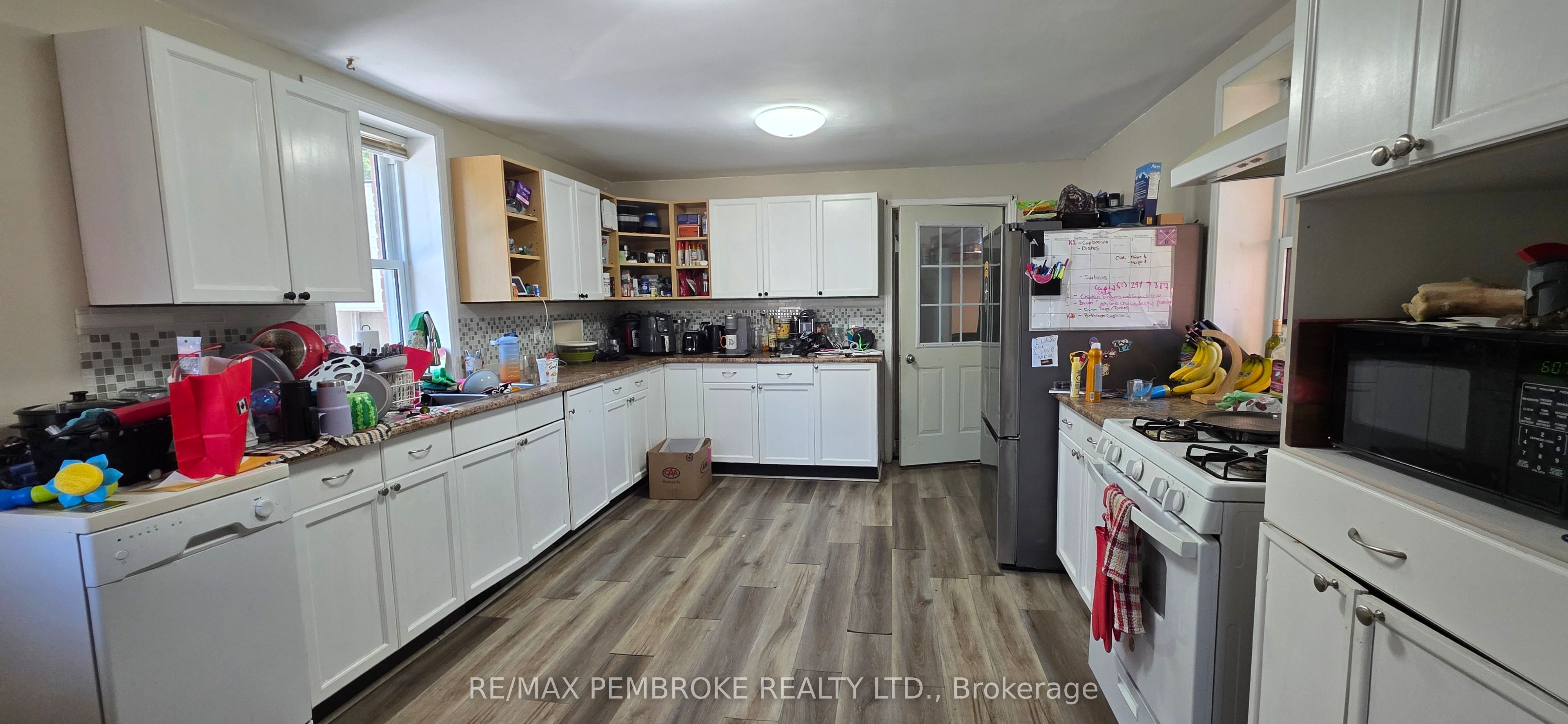 459 Somerset Street, Pembroke, ON K8A 4C5 photo 5