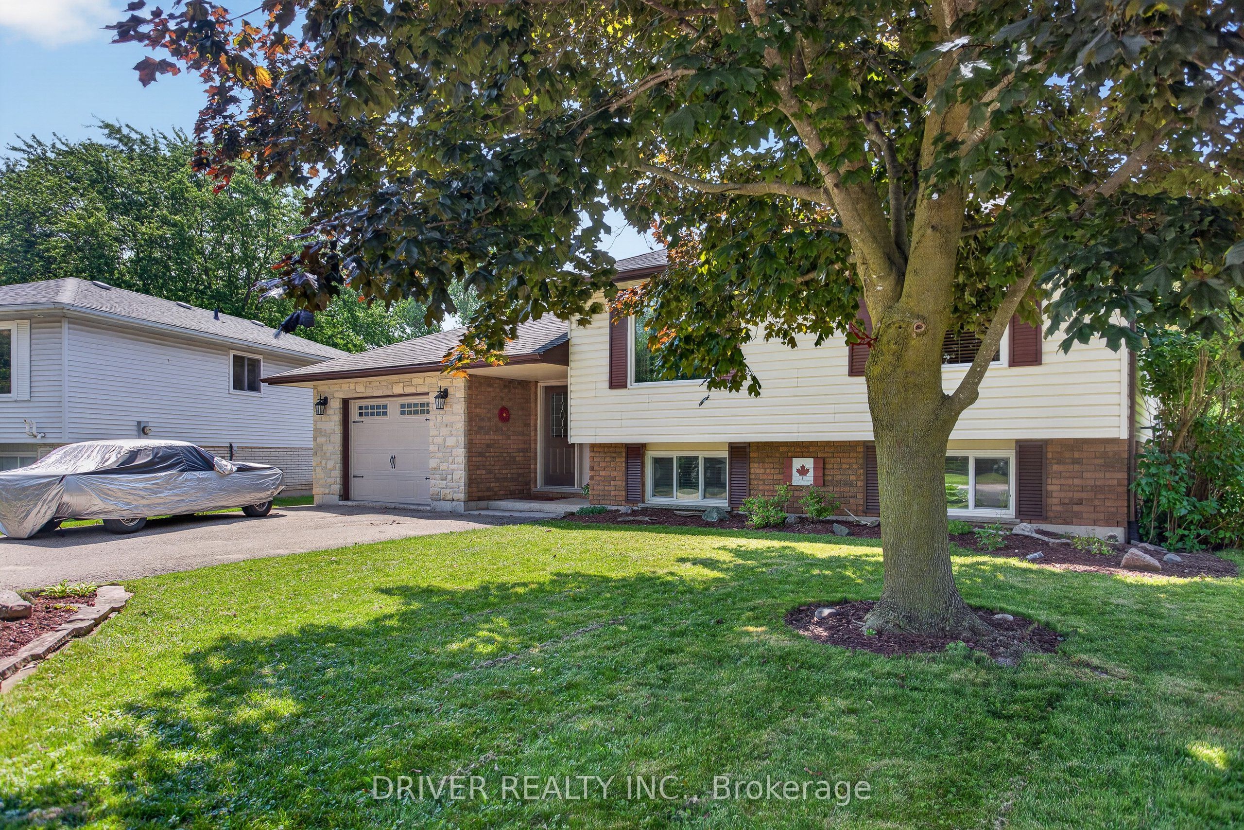 24 Hawthorne Crescent, Aylmer, ON N5H 3C3 photo 2