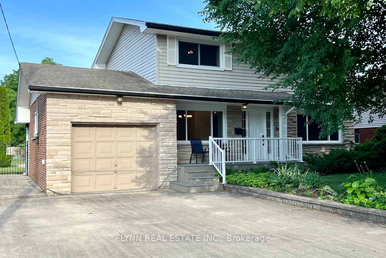 3020 Saint George Avenue, Niagara Falls, ON L2J 2P2