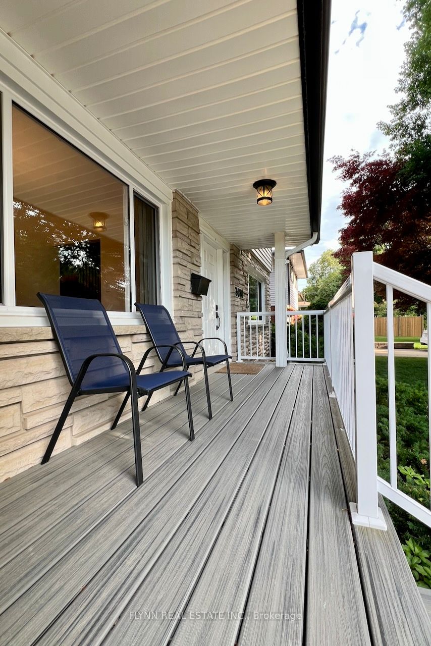 3020 Saint George Avenue, Niagara Falls, ON L2J 2P2 photo 3