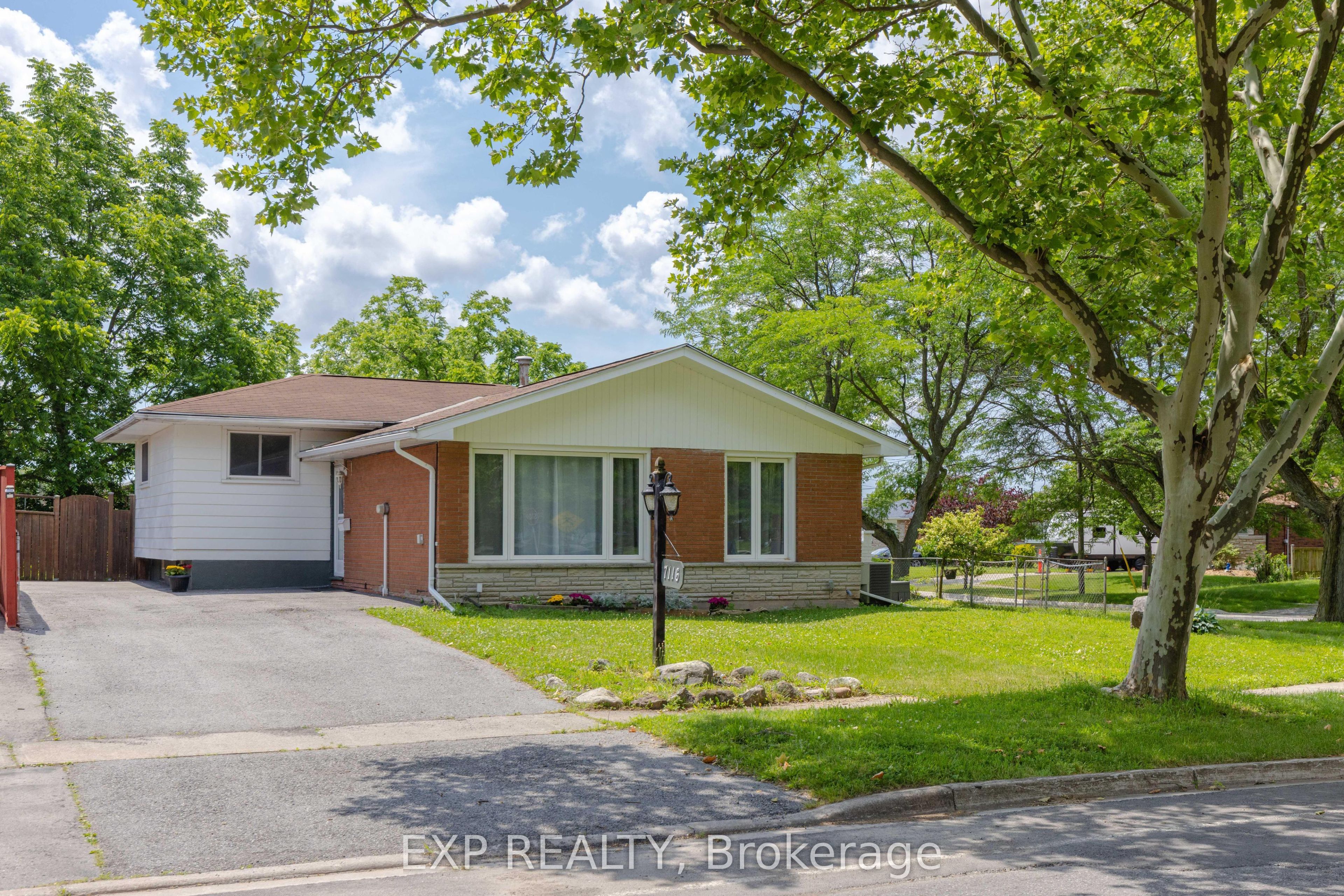 7116 Centennial Street, Niagara Falls, ON L2G 2Z1