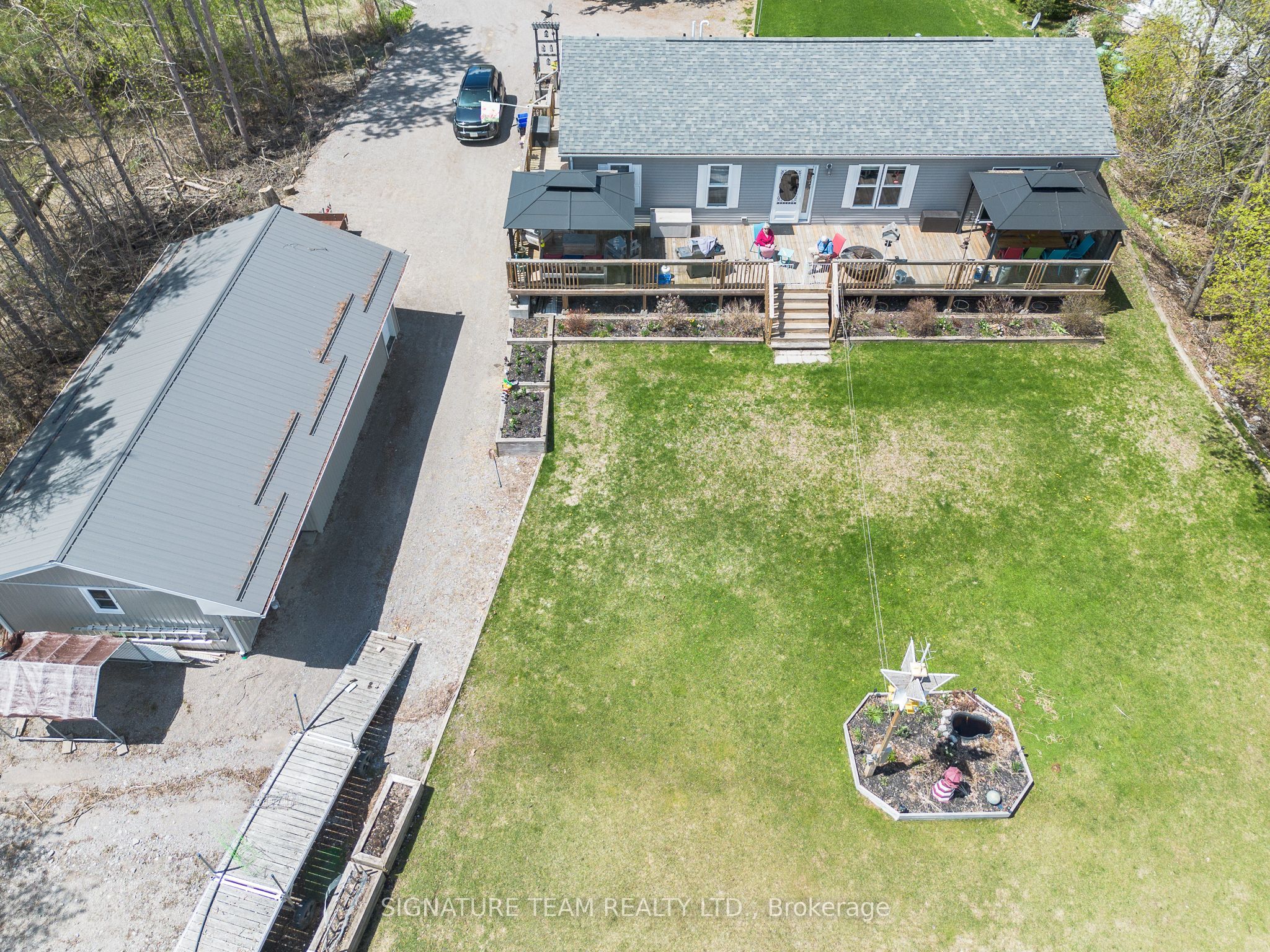 428 Lacroix Bay Road, Whitewater Region, ON K0J 2L0 photo 2