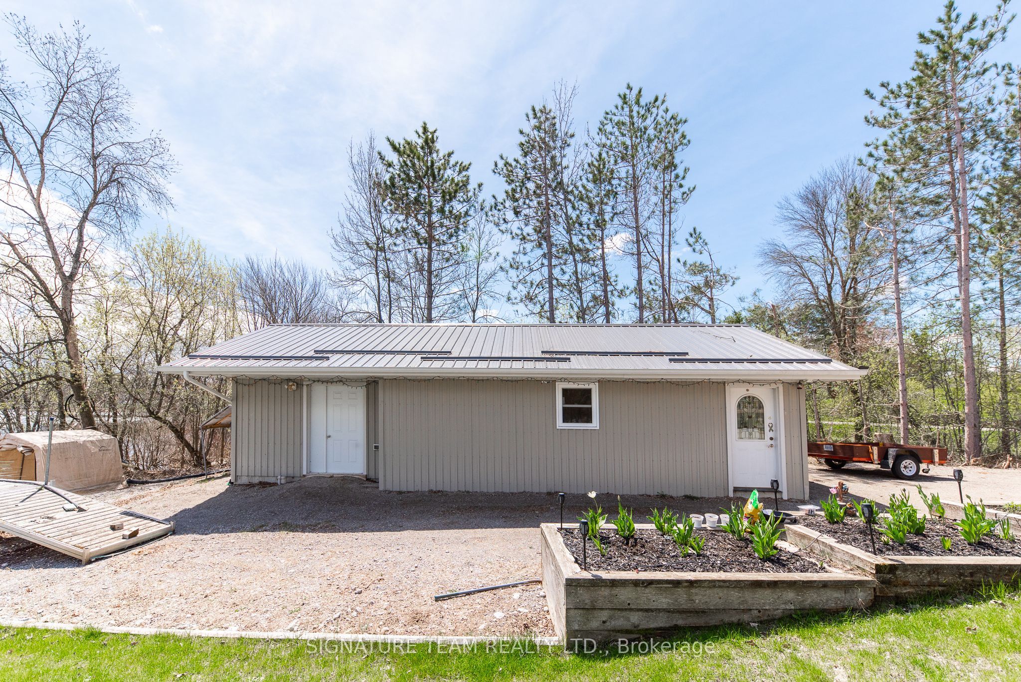 428 Lacroix Bay Road, Whitewater Region, ON K0J 2L0 photo 3