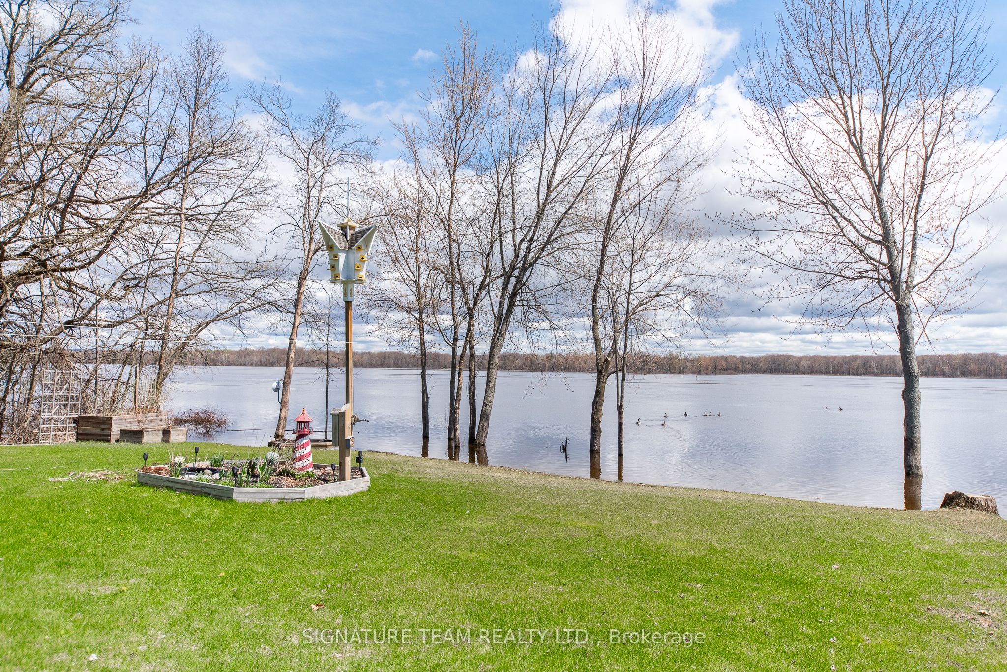 428 Lacroix Bay Road, Whitewater Region, ON K0J 2L0 photo 5