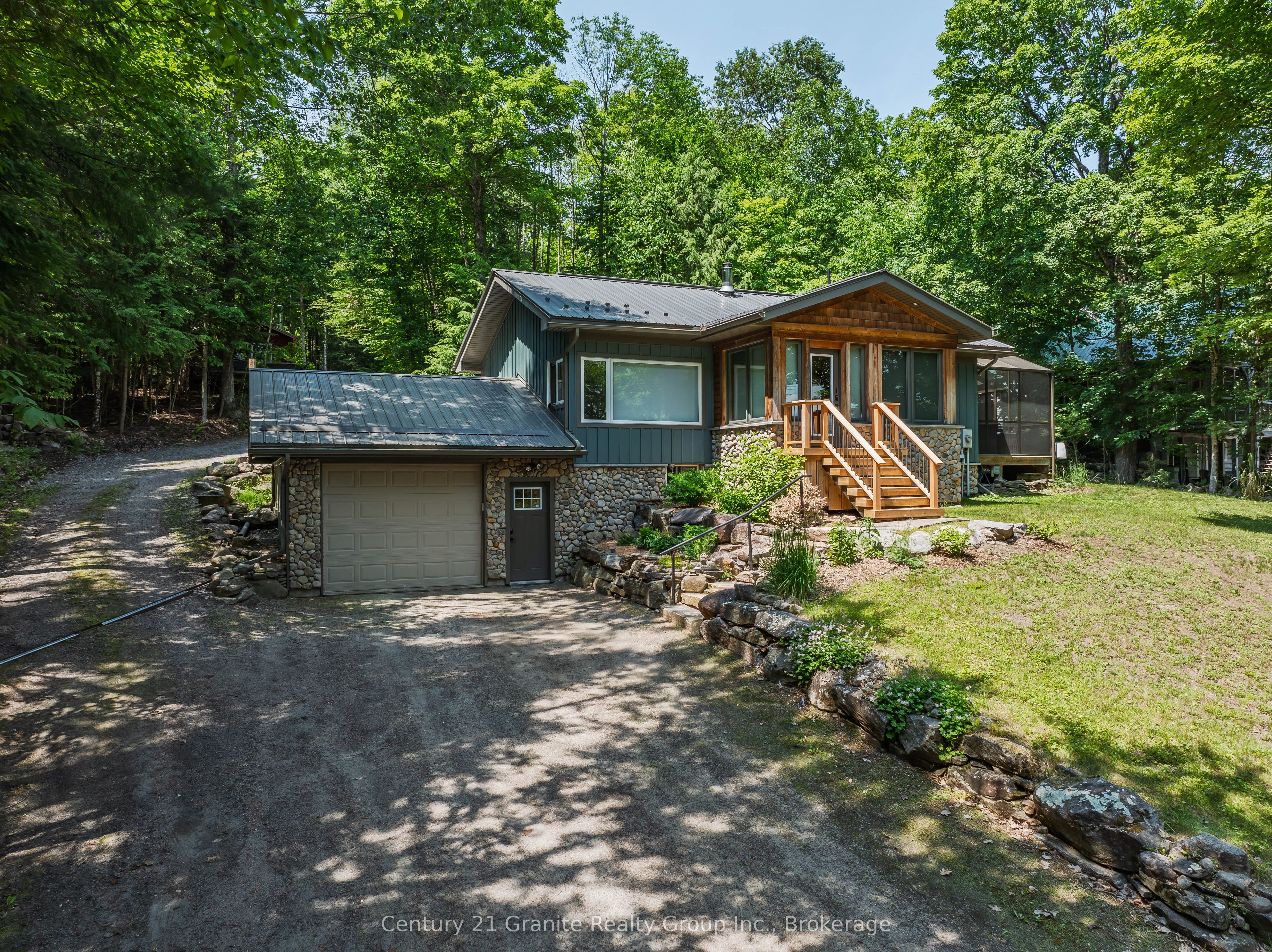 1283 Wonderland Road, Dysart et al, ON K0M 1S0