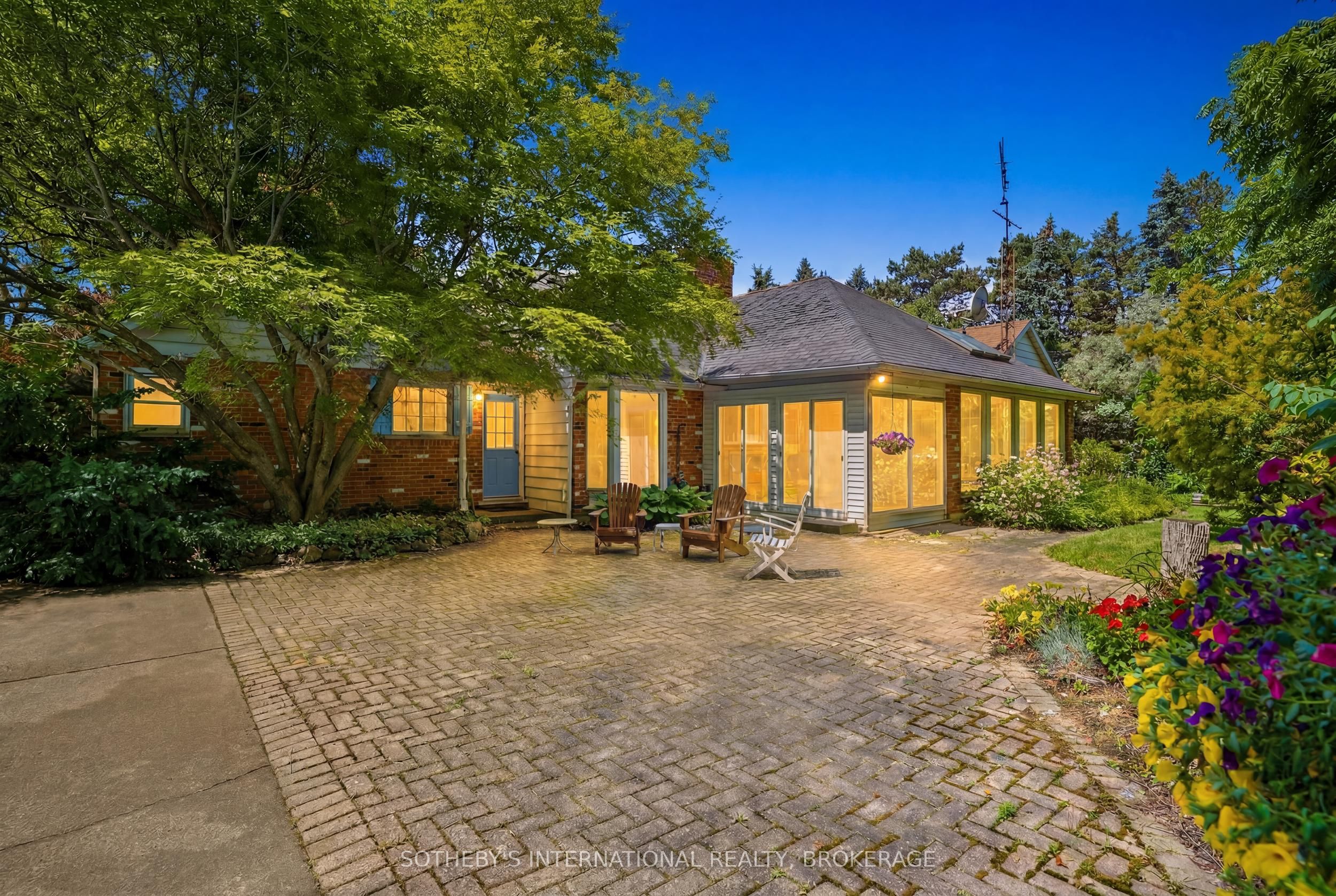 22 Colonel Butler Crescent, Niagara-on-the-Lake, ON L0S 1J0 photo 2