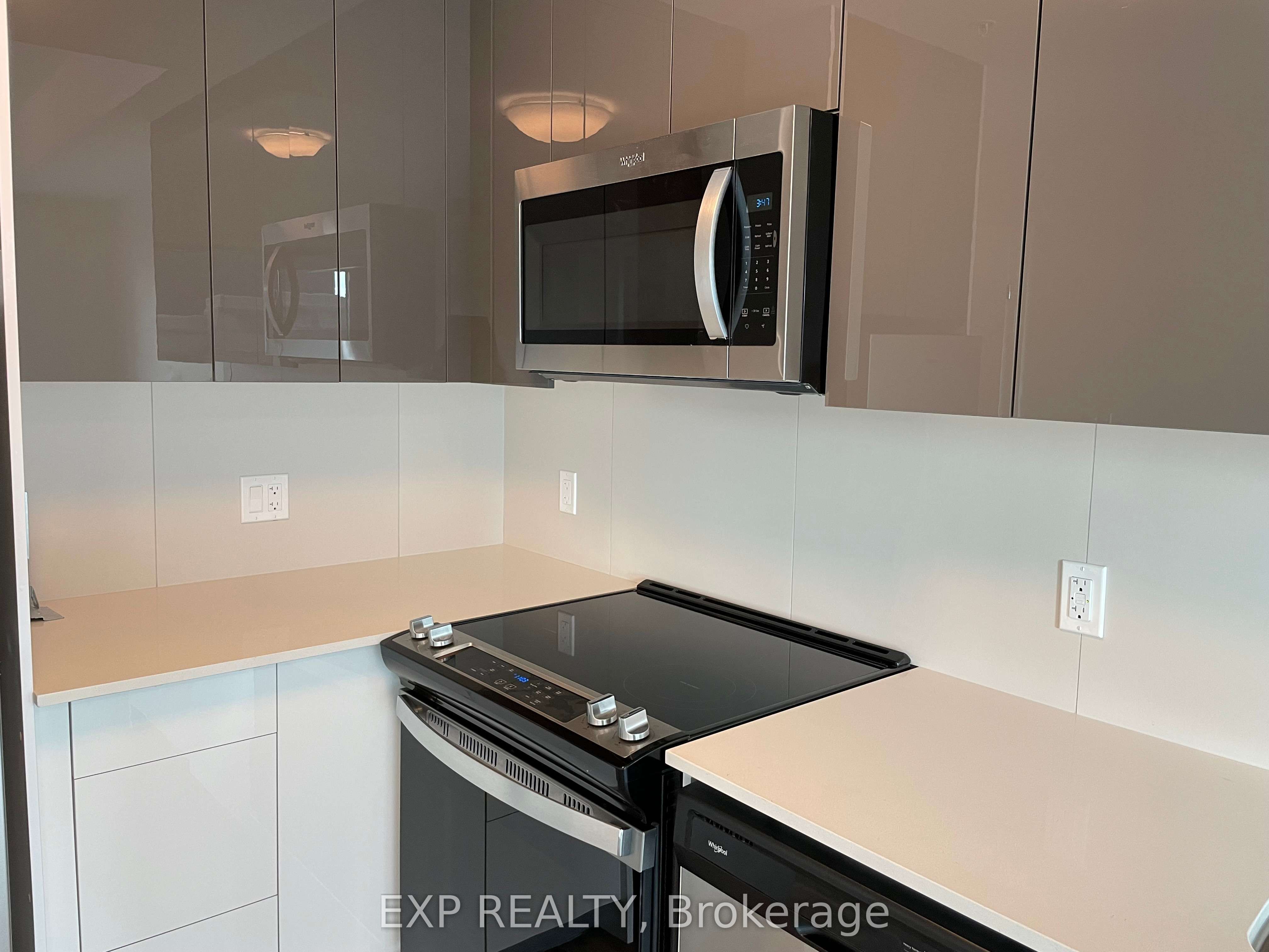 60 Frederick Street 304, Kitchener, ON N2H 0C7 photo 5