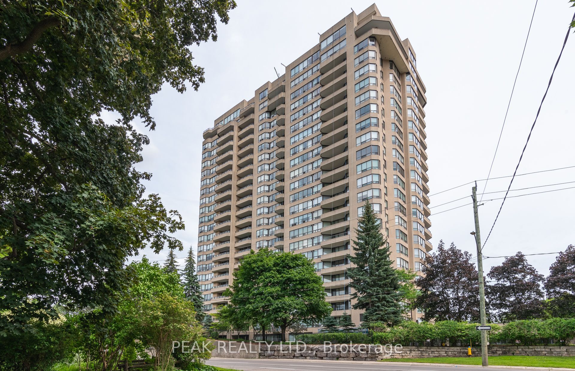 6 Willow Street 1603, Waterloo, ON N2J 4S3 photo 2